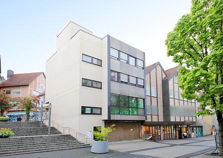 Büro- und Praxisräume in sehr guter Lage - ab sofort zu vermieten! - Außenansicht