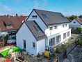 kurzfristig bezugsfertig: Schöne Neubau-Doppelhaushälfte mit großem Souterrainbereich - Aussenansicht