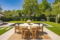 Bezugsfertiger Neubau: Luxuriöse Highend-Villa mit kosmopolitischem Flair und Pool - Sonniges Outdoor-Paradies mit Pool