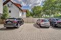 Neuwertige 2-Zimmer-Erdgeschosswohnung mit Terrasse, Garten und Stellplatz in Hockenheim - Parkplätze