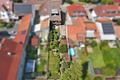 Doppelhaushälfte als Ein- oder Zweifamilienhaus mit Garage und sonnigem Garten - Luftaufnahme