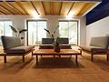 Luxuriöse ebenerdige Villa mit Pool und Keller - 1692380760321