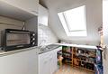 Kl. Wohnung mit Loggia mit TGP sowie 1 PKW Abstellplatz in schönem gepflegten Haus als Kapitalanlage - Küche