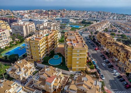 Penthouse-Wohnung mit Terrasse, privater Dachterrasse und freiem Ausblick in Torreblanca