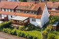 Ihr Zuhause mit Perspektive: Charmante Doppelhaushälfte mit Garten in Keltern-Weiler - Außenansicht