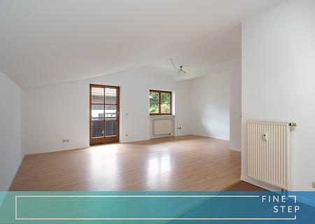 Ruhe, Natur und Möglichkeiten: Große Dachgeschosswohnung mit großem Balkon in Schleching - FINESTEP Immobilien