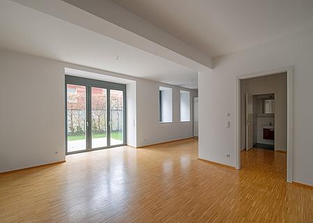 Moderne Wohneinheit mit exklusivem Garten für Kapitalanleger oder Selbstnutzer - Wohnbereich