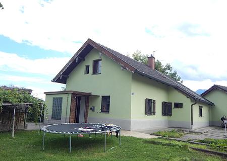 Vermietetes Einfamilienhaus auf attraktivem Grundstück – Kapitalanlage mit Perspektive - Ansicht Straßenseite