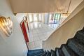 Wohnen mit Charakter: Großzügiges Anwesen mit Aussicht und Einliegerwohnung - Treppe