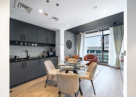 1 BR - Erstbezug Ende 2024 - Jumeirah Village Circle - Komplett renoviert - vollmöbliert und ausgestattet. - WhatsApp Image 2026-09-25 at 17.55.19 (2)
