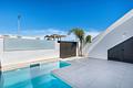 Eck-Luxusvilla mit privatem Pool - ALTA RESOLUCION-2