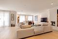 "Therese": Exquisites Penthouse mit Roofgarden - Offen gestalteter Wohn-/Essbereich