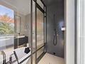 Außergewöhnliches Design-Penthouse mit großer Dachterrasse - Whirlpool  & bis zu 3 TG-Plätzen - Spa-Bad mit Glasreflexionen