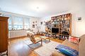 ++ vermietete 2,5-Zimmer-Wohnung mit Loggia in bevorzugter Lage von Sachsenhausen-Nord ++ - Wohnzimmer - Ansicht 1