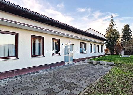 Großzügiges Büro im Münchner Südwesten, Neuried. - Büro Eingang