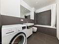 Neuwertiges 2-Zimmer-Appartement mit Balkon in begehrter Lage - toliet1-min