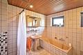 Solides Dreifamilienhaus mit Potenzial! - Badezimmer EG