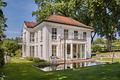 Zeitlos elegante Villa mit Natur-Schwimmteich und prachtvollem Parkgarten in Ammerland - Zeitlose Eleganz