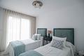 Reihenhäuser mit 3 Schlafzimmern, 2 Bädern, Dachterrasse und Privatpool