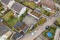 Charmante Erdgeschosswohnung mit Terrasse, Garten und Garage - Garagenzufahrt