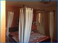 ***Stadthaus mit drei Wohnungen in Muro auf Mallorca zu verkaufen*** - Schlafzimmer