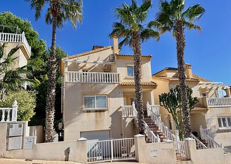 Premium-Einfamilienhaus in Residencial Montegolf mit Meer- und Golfblick