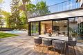 Moderne Architektenvilla mit exklusivem Interior-Konzept, Lift, Spa-Lounge, Home-Gym und Outdoorpool - Freiräume zum Entspannen & Genießen unter freiem Himmel