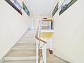 Charmante Dachgeschosswohnung mit Bergblick und überdachter Loggia
- begehrte, zentrale Wohnlage - Treppenhaus