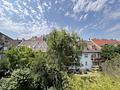 Familienfreundliche DG-Wohnung in Laim - Blick in den grünen Innenhof