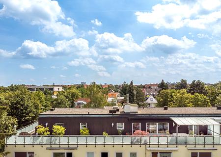 Gepflegte, flexibel gestaltbare 3-4-Zimmer-Wohnung mit beeindruckender Dachterrasse - Helle 3-4-Zimmer-Wohnung