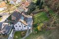Wohnen mit Charakter: Maisonette-Wohnung in ausgebauter Scheune am Waldrand mit Sonnenterrasse - Luftansicht
