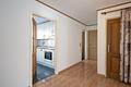 Sehr gut geschnittene 3-Zimmer-Wohnung mit Südbalkon & Tiefgarage - Flur mit Abstellraum