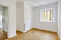Altbau-Charme am idyllischen Schlosskanal: Lichterfüllte, perfekt geschnittene 3-Zimmer-Wohnung - Küche mit Altbauflair