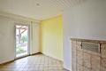 Sanierungsbedürftiges Zweifamilienhaus mit 174 qm Wohnfläche auf 649 qm großem Grundstück in ruhiger Wohnlage - EG Zimmer