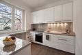 Stil und Charme: Reizendes Stadtdomizil mit Balkon in feinster Bogenhauser Lage - Moderne Küche
