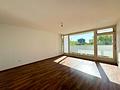 Charmantes 1-Zimmer-Zuhause mit Westbalkon - Wohn-/Schlafbereich