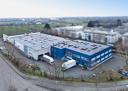 Produktions- und Lagerstandort mit Büro mit 6.929 qm Nutzfläche auf 9.880 qm Grundstück in TOP-Lage - Ansicht Nordost