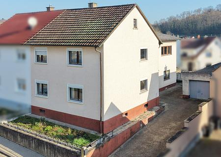 Handwerker aufgepasst: Doppelhaushälfte mit Potenzial - Ansicht