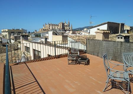Tolles Apartment mit großzügiger Terrasse in der Altstadt von Palma zu verkaufen