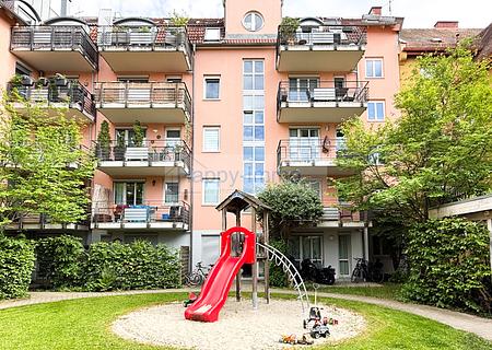 2 Zimmerwohnung in Obersendling im 1. OG / 2 Balkone - Hinterhof