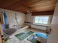 Wohnen mit Weitblick- großzügiges Zweifamilienhaus mit Dachterrasse in ruhiger Lage - EG Bad 2