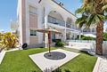 Moderne Wohnung mit eigenem Garten und direktem Zugang zum Pool