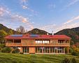 PREMIUMSEGMENT:
Landhaus-Maisonette-Wohnung in Bayrischzell
- Bergpanoramablick
- Top-Ortsrandlage - Außenansicht