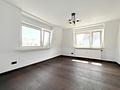 Familienfreundliche DG-Wohnung in Laim - Eck-Zimmer
