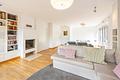 Haus im Haus: Maisonette-Wohnung über 222 m² mit drei Terrassen in grüner Toplage - Einladende Atmosphäre