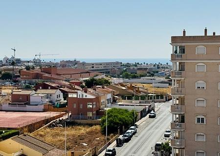 Appartement mit 2 Schlafzimmern, 1 Bad, überdachtem Kzf-Stellplatz, Gemeinschaftspool und Meerblick