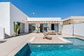 Luxuriöse ebenerdige Villa mit Pool und Keller - BAJA RESOLUCION-5