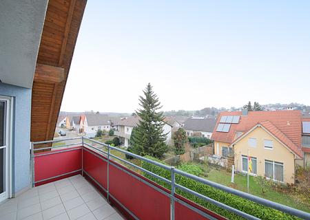 Ihr neues Zuhause: Großzügige 4-Zimmer-Wohnung mit 2 Balkonen & Einbauküche - Balkon