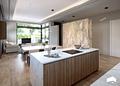 Schöne Luxus Villa mit großem Keller - 12