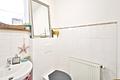 Gepflegtes Einfamilienhaus in erhöhter Lage mit unverbaubarem Panoramablick in den Schwarzwald - Gäste WC